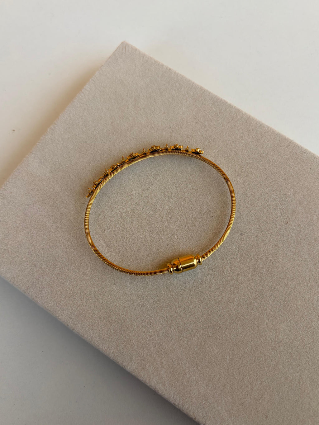Daisy Solid Bracelet