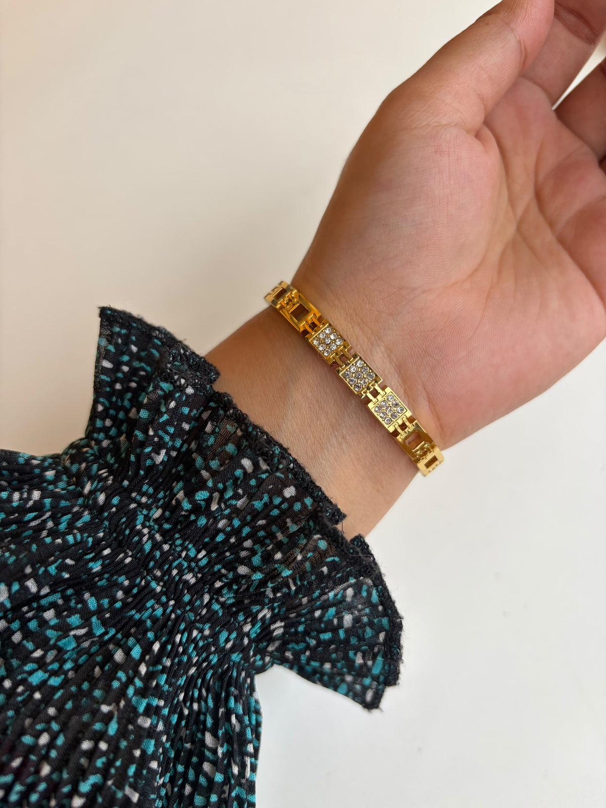 Elowen Bracelet (2’2)