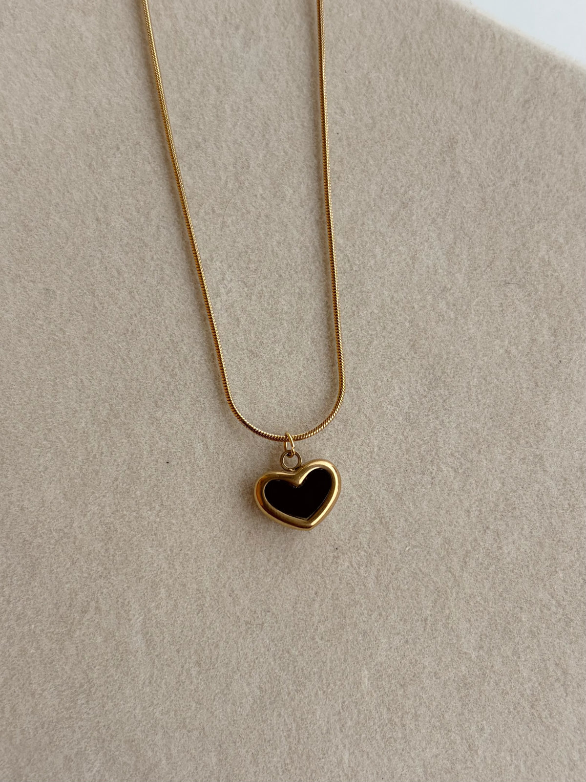 Black Amore Neckchain