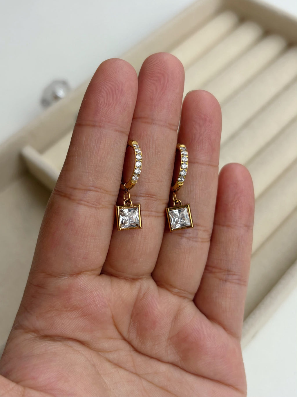 Zaria Hoops