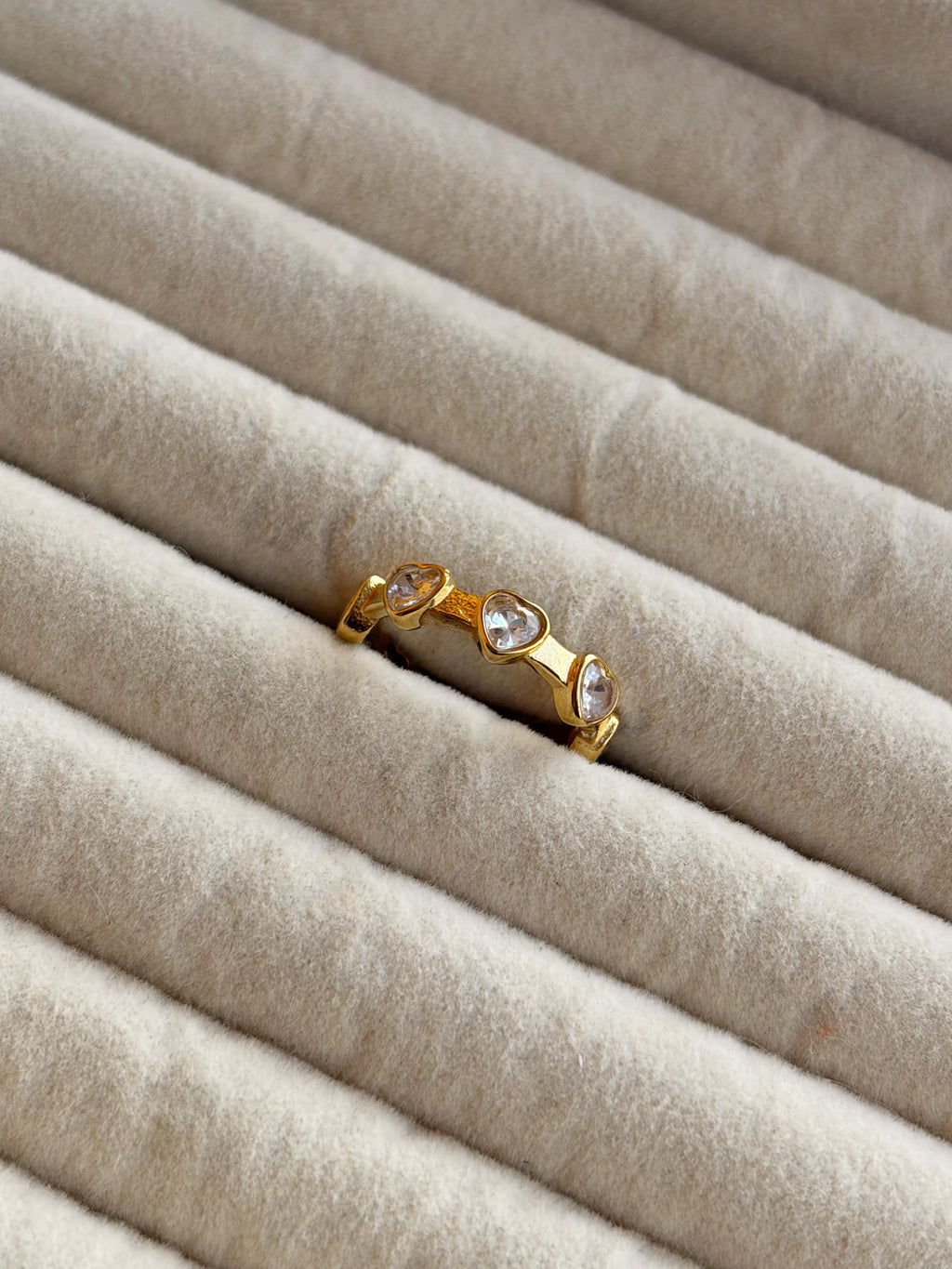 Amore Ring