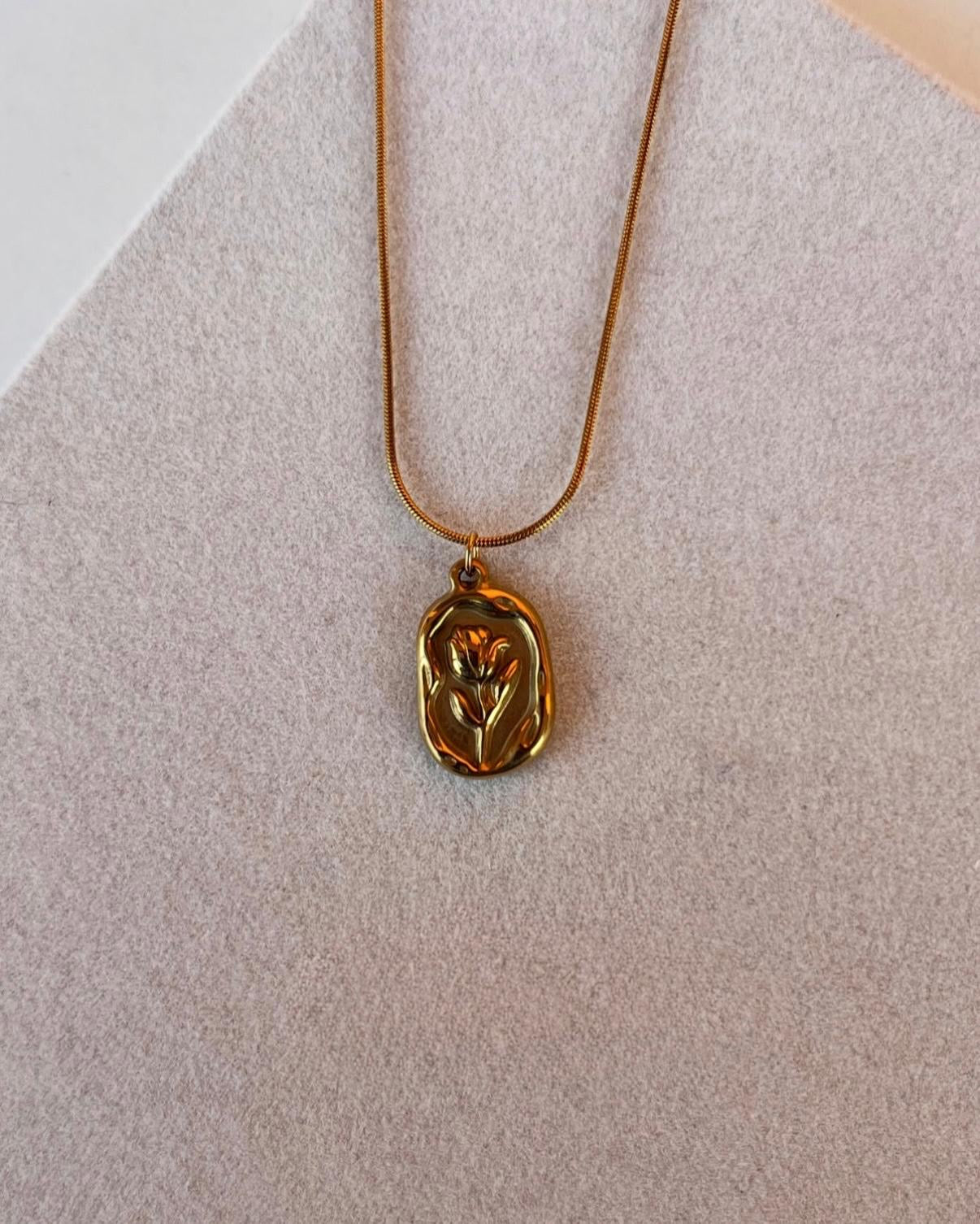Rose Necklace