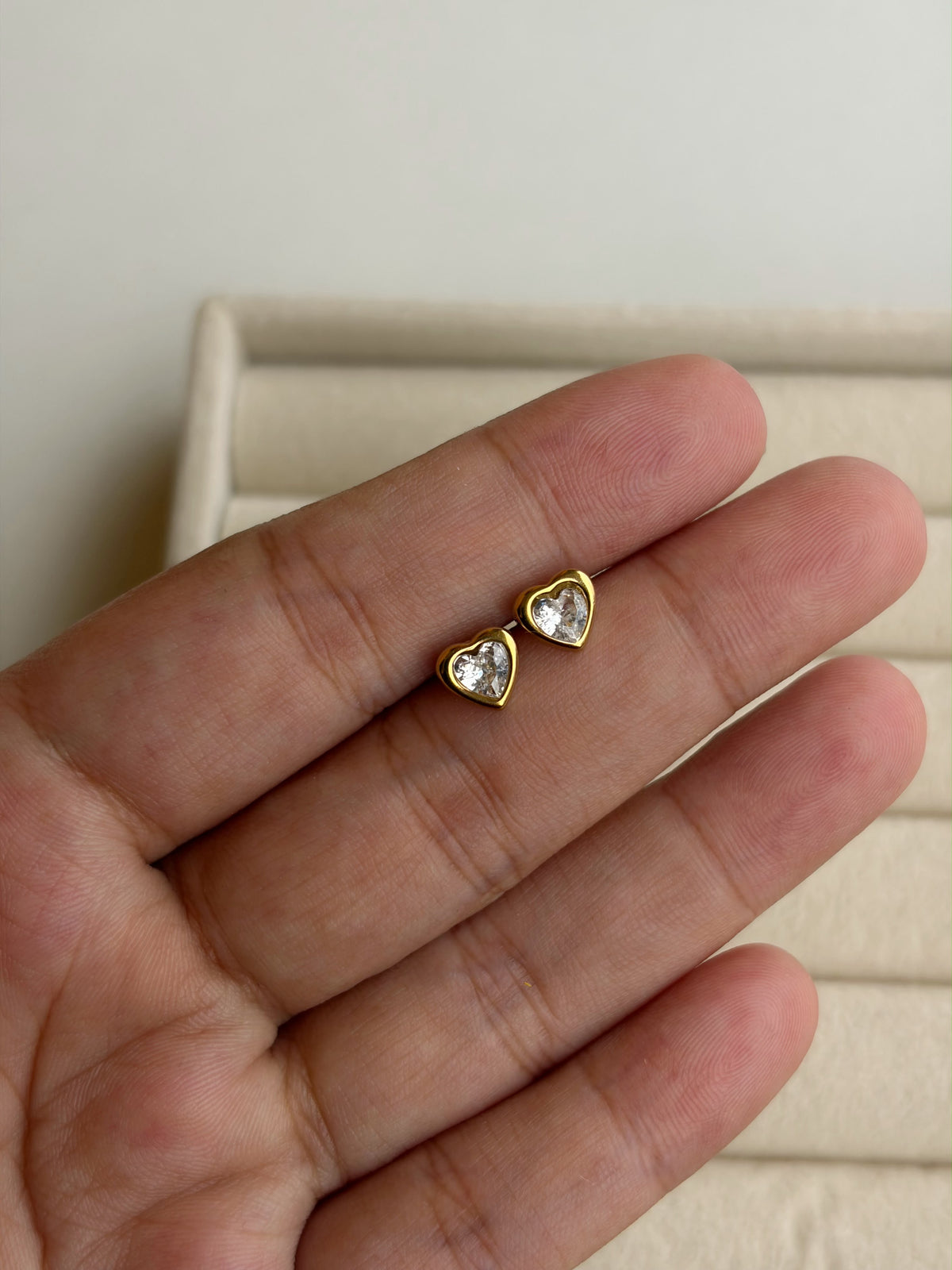 Eira ball back studs