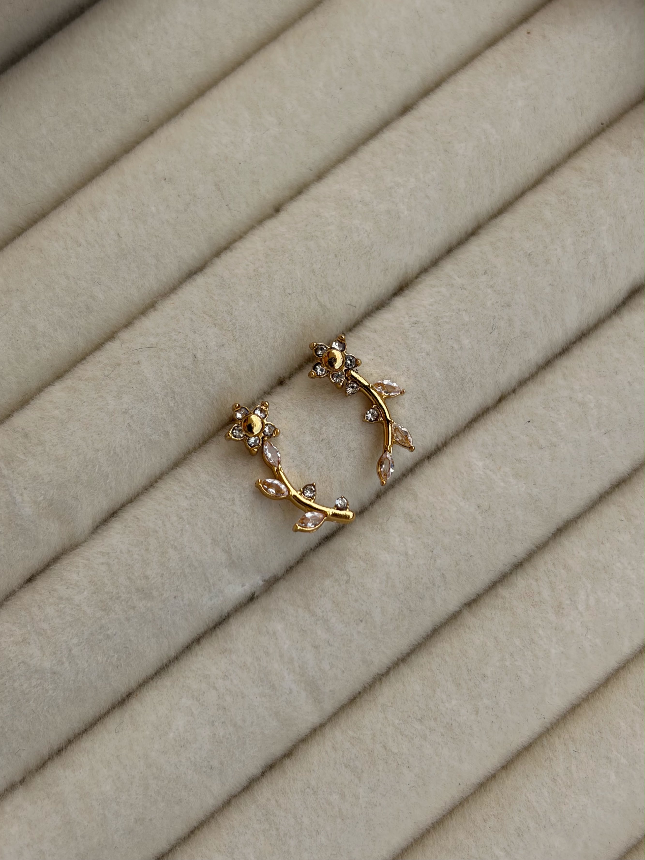 Bloomelle Studs