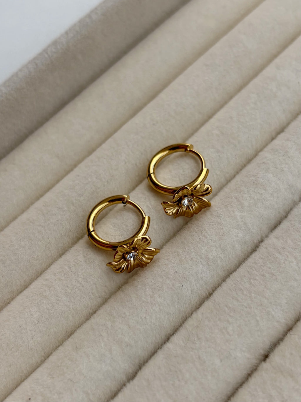 Serene Mini Hoops