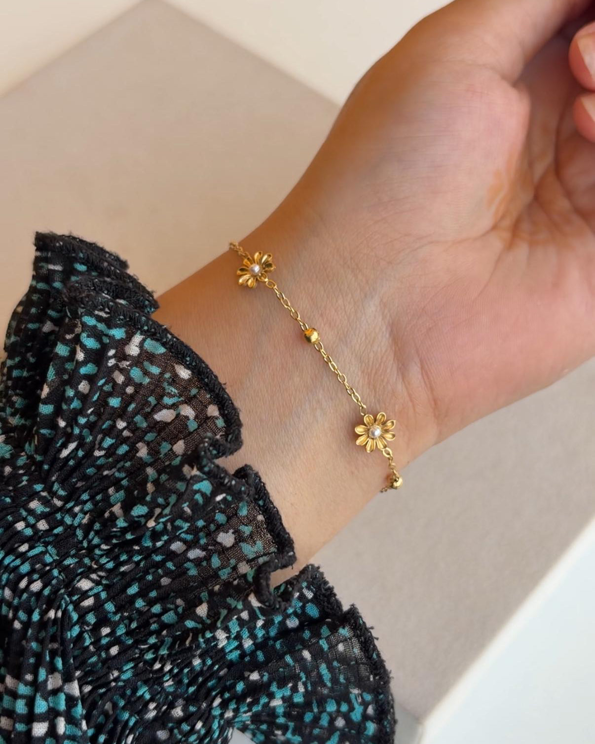 PEARL DAISY BRACELET