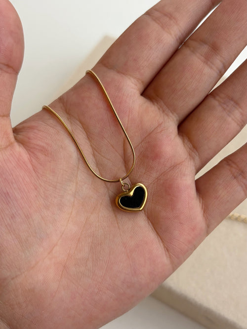 Black Amore Neckchain
