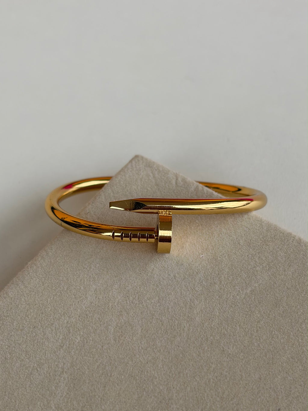 Nail Bracelet (2’2)