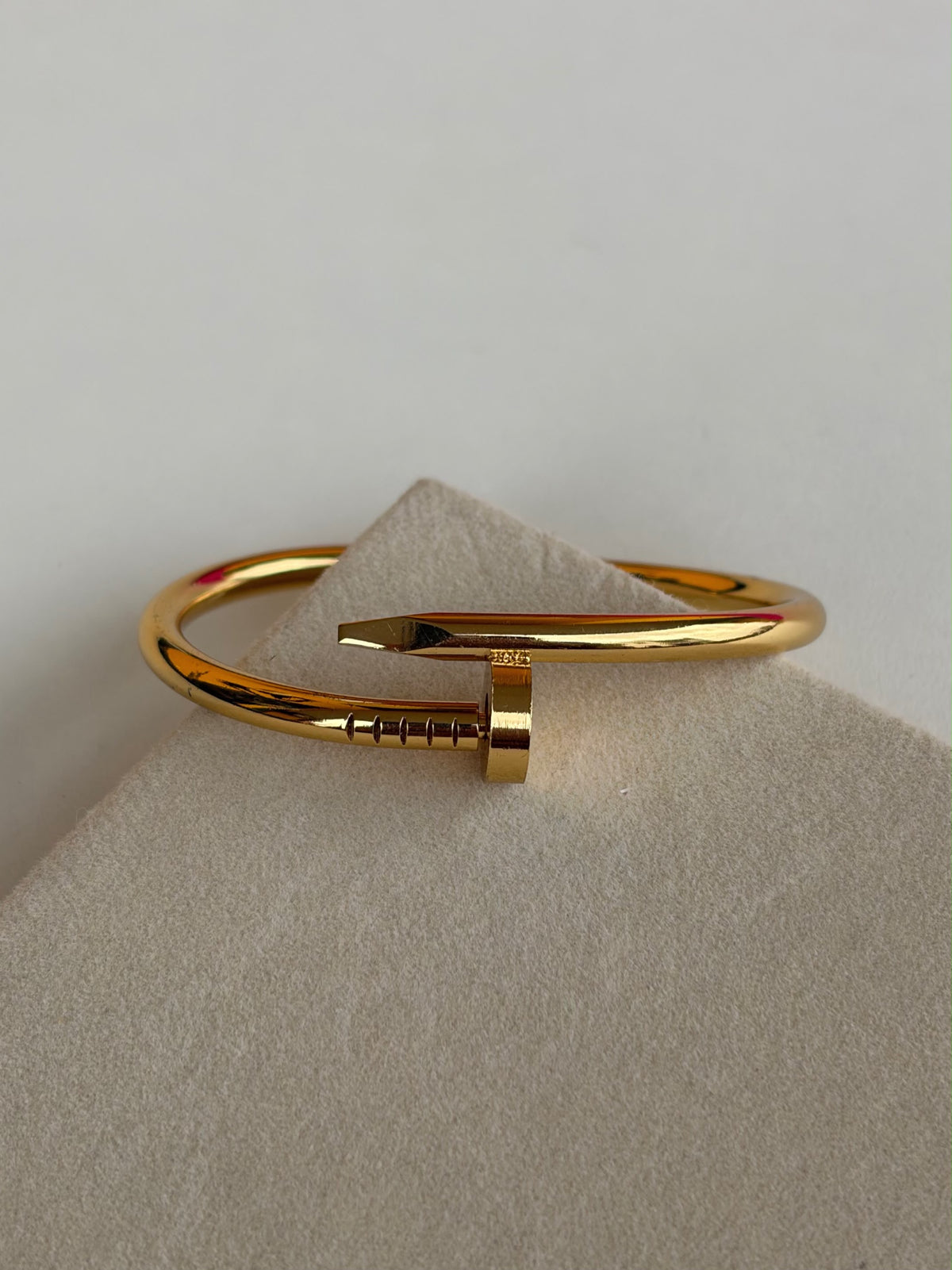 Nail Bracelet (2’2)