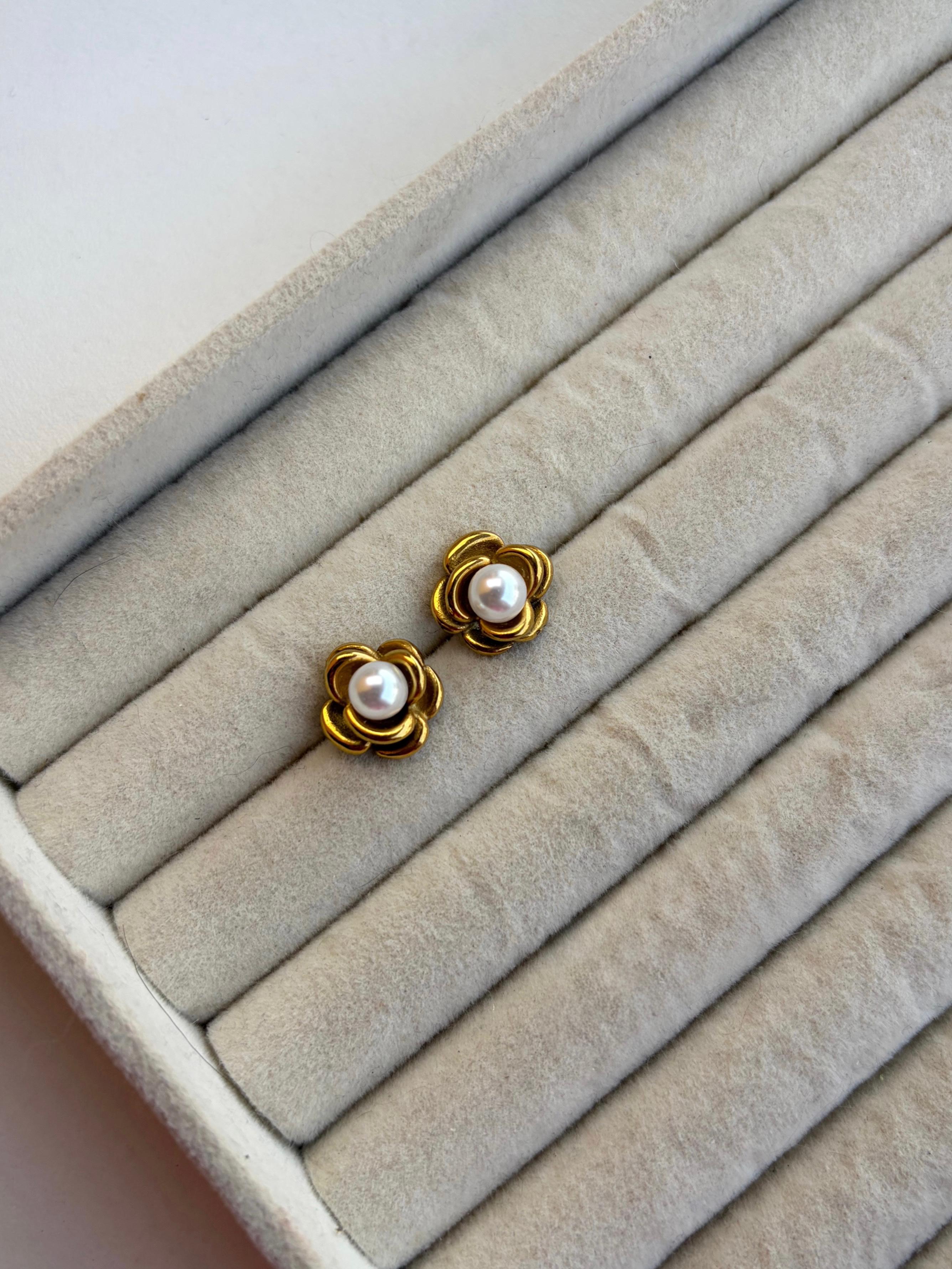 Earring
