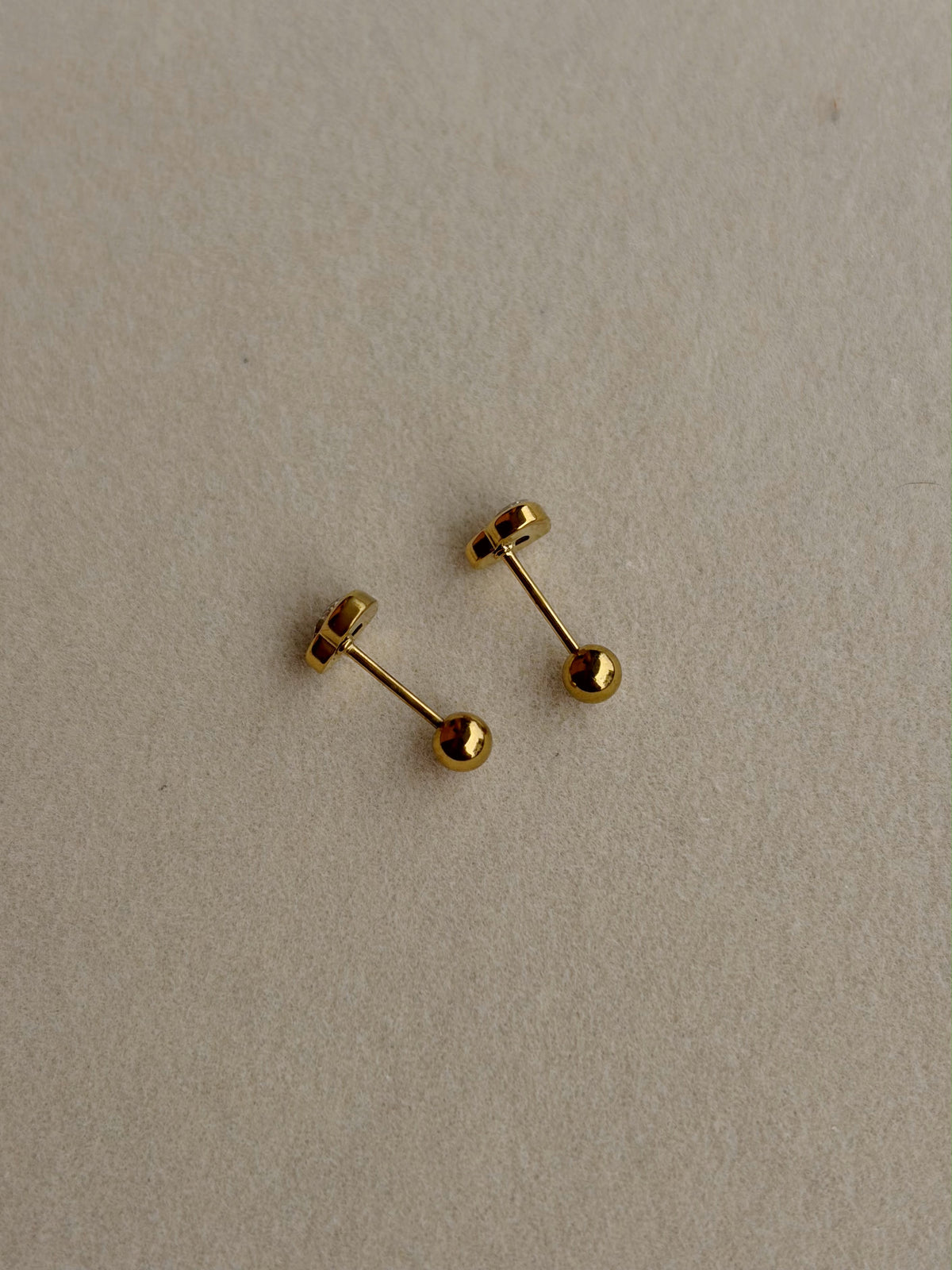 3 Petals ball back studs