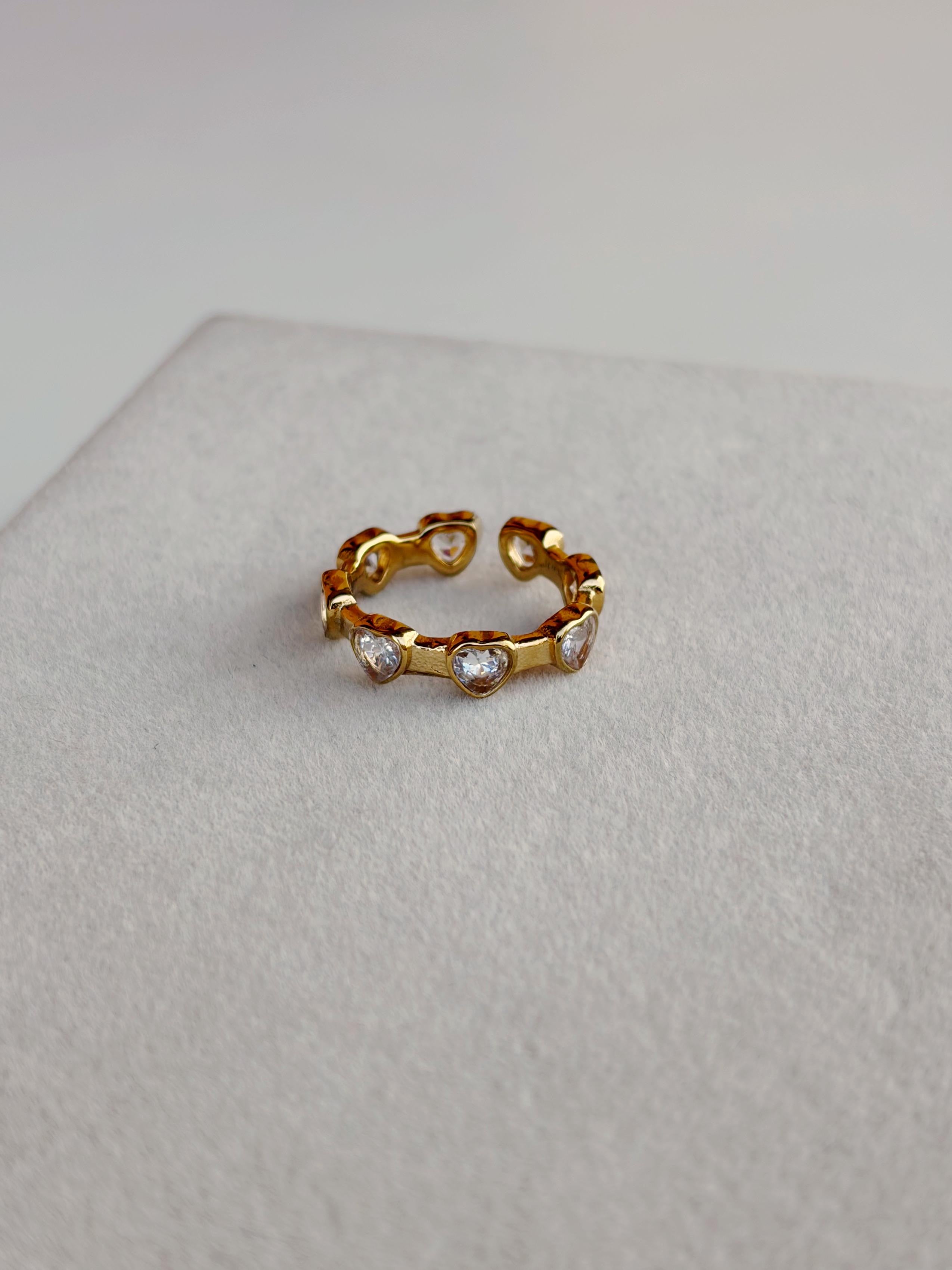Amore Ring