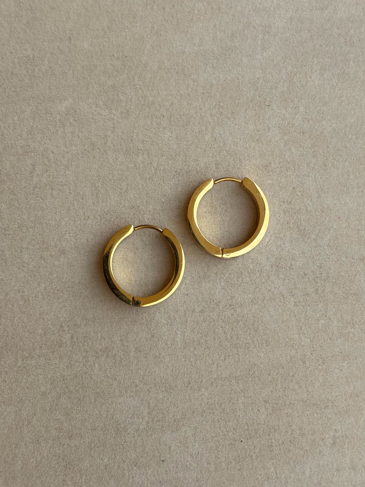 Luna Hoops