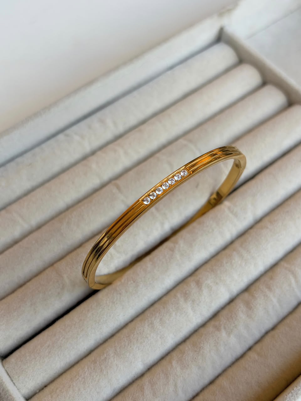 SOLID BRACELET
