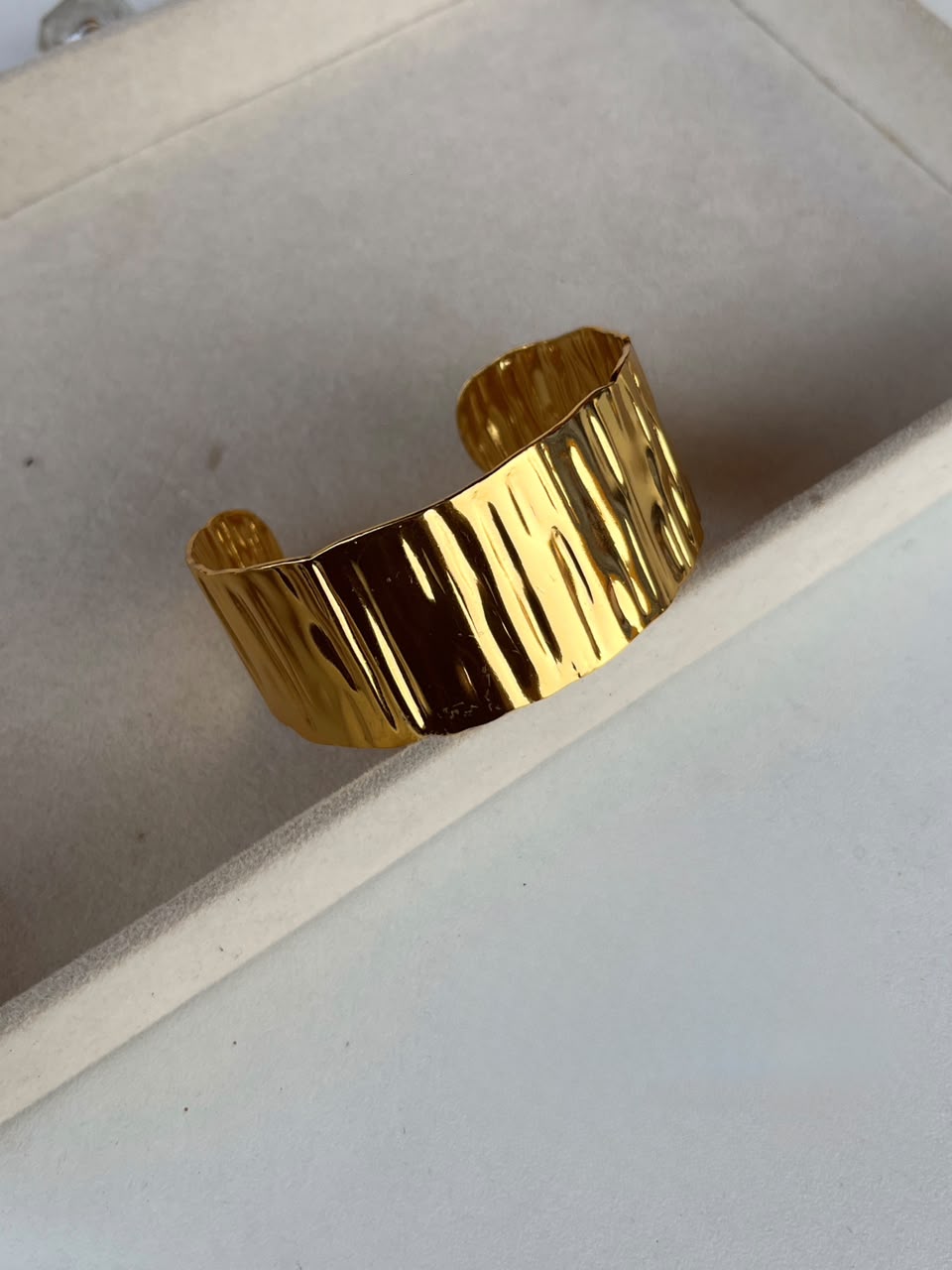 SOLID BRACELET
