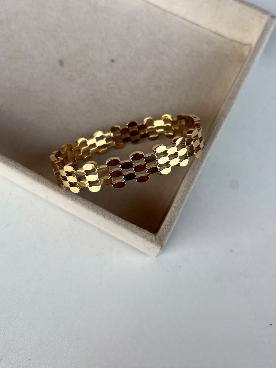 SOLID BRACELET